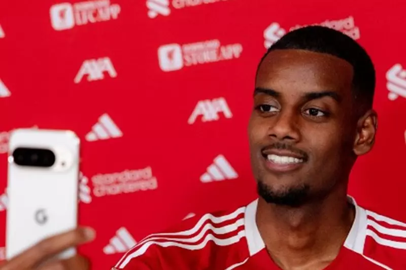 إيزاك - ليفربول